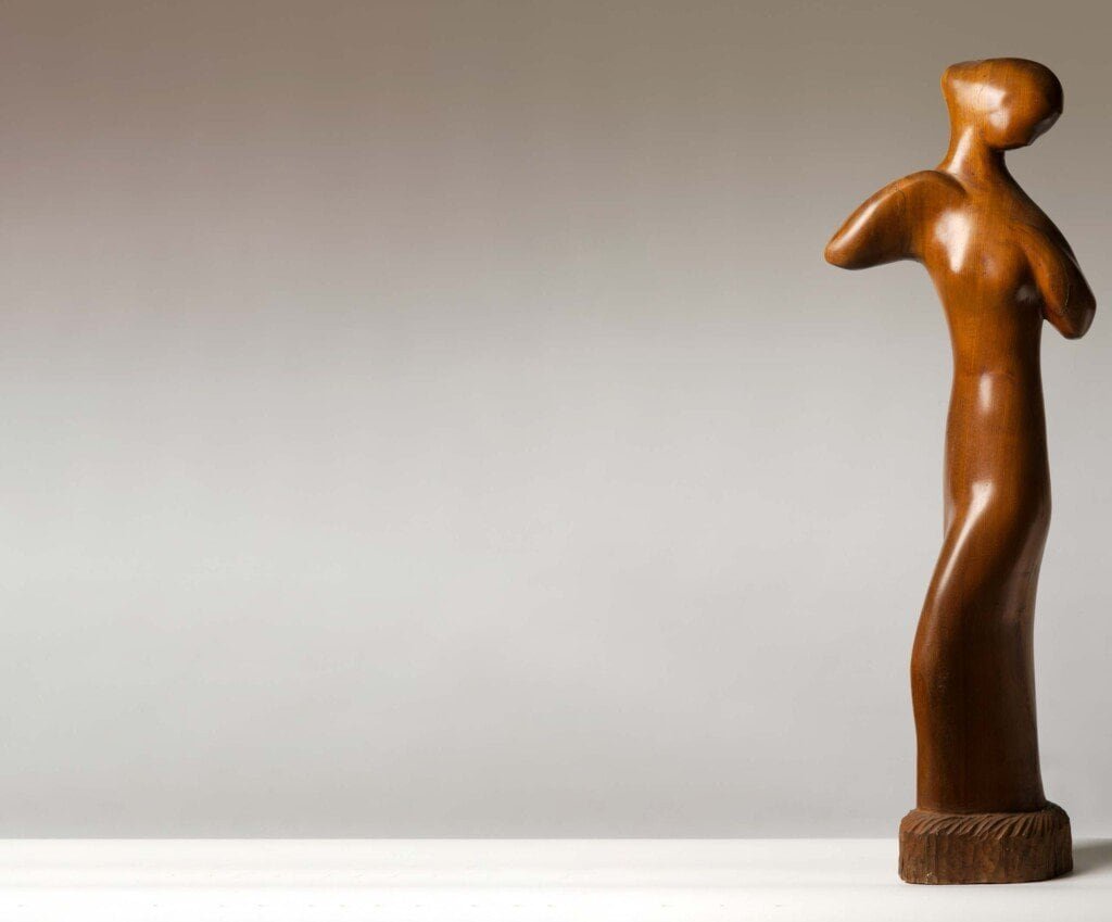 Luka Tomanović, „Igra”, drvo, h 102 cm